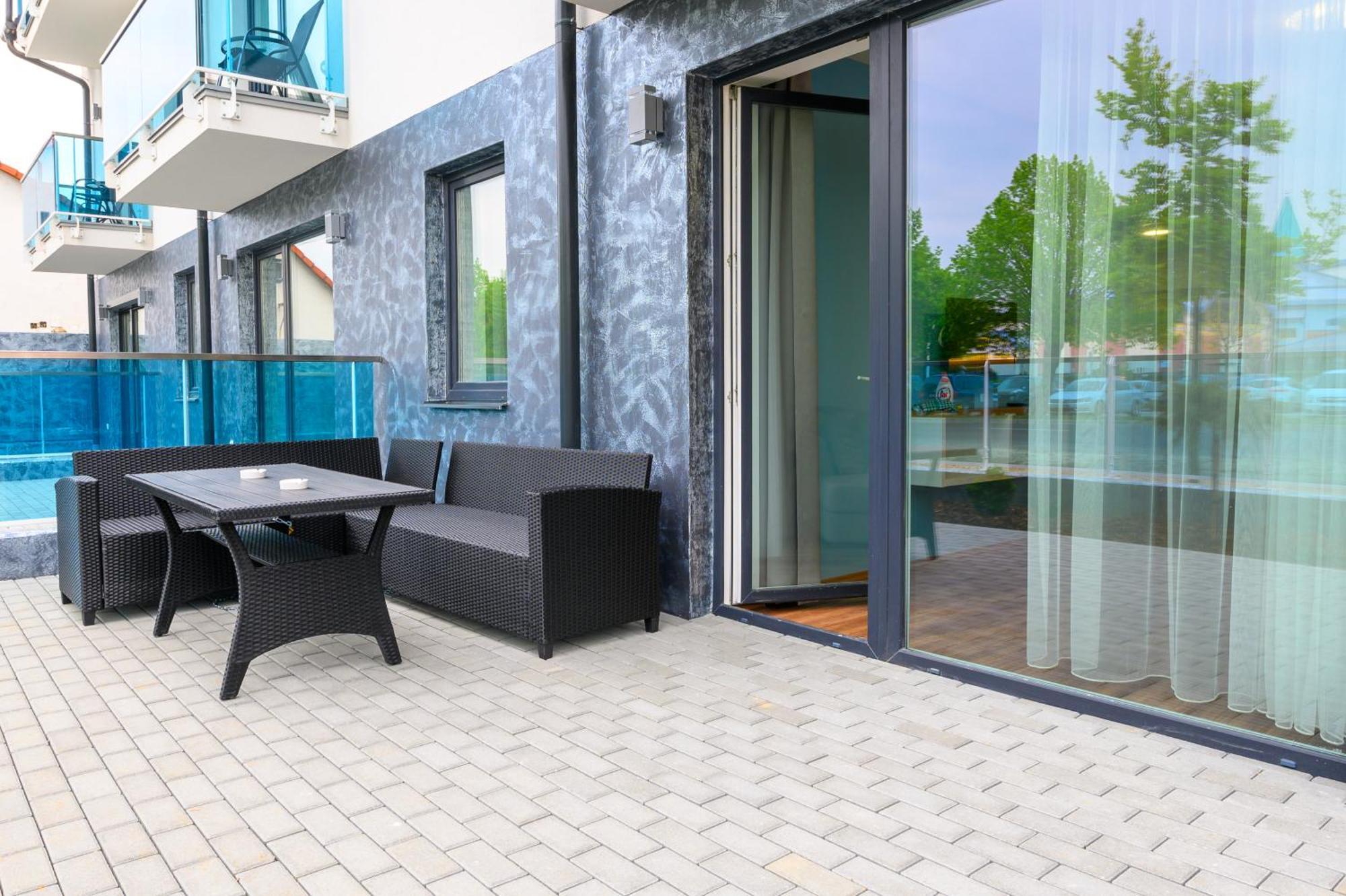 Berill Suites Sarvar Exterior photo