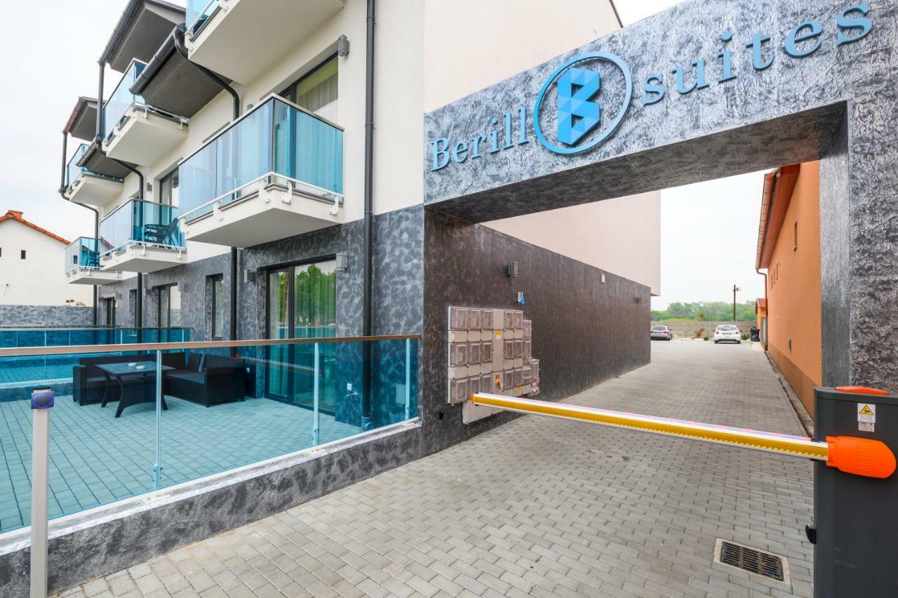 Berill Suites Sarvar Exterior photo
